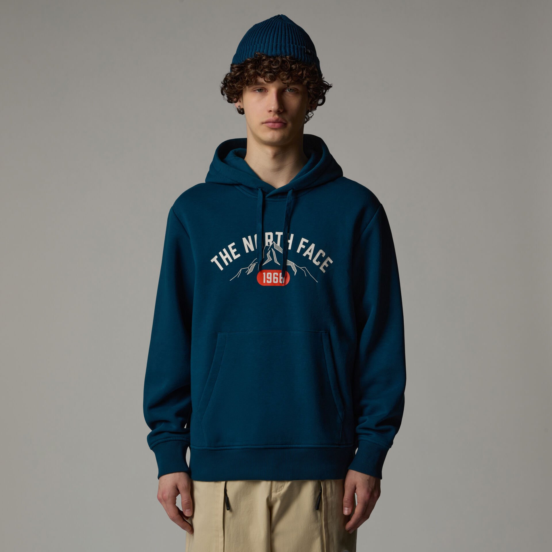 M VARSITY GRAPHIC RELAXED HOODED SWEATSH